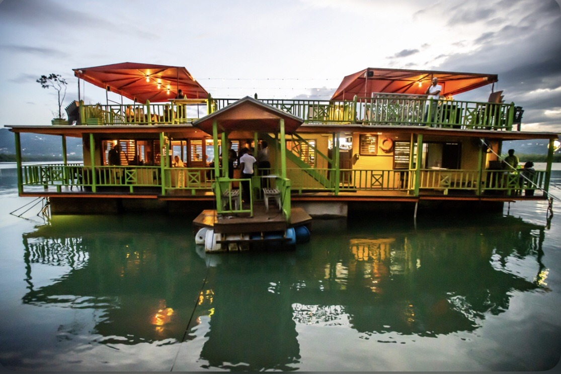 House Boat Grill Restaurant, Seafood Restaurant Montego Bay