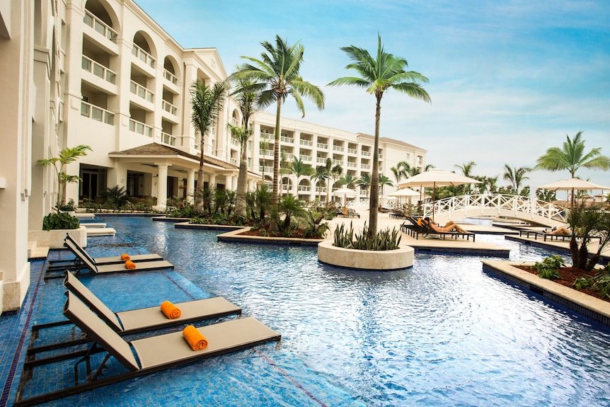 Private Airport Transfer: MBJ ↔ Hyatt Ziva Montego Bay - Image 3