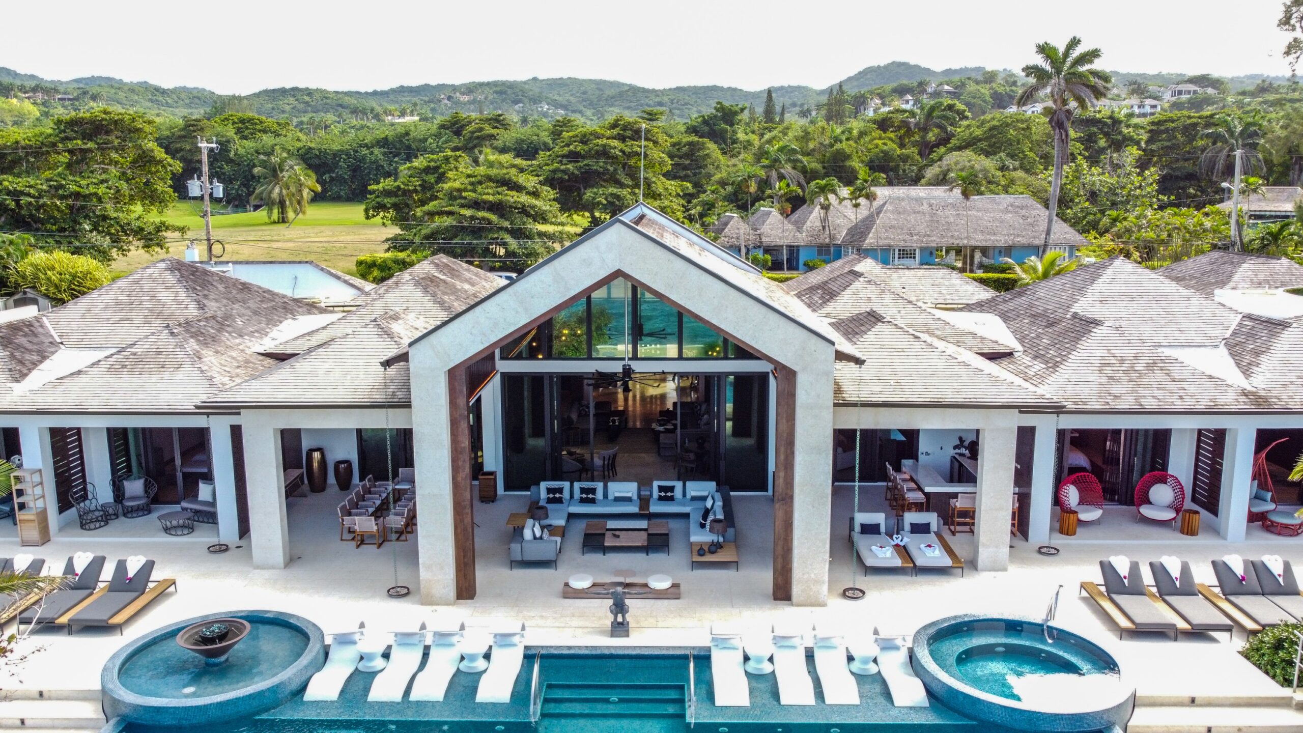 Private Airport Transfer: MBJ ↔ Tryall Club - Image 4