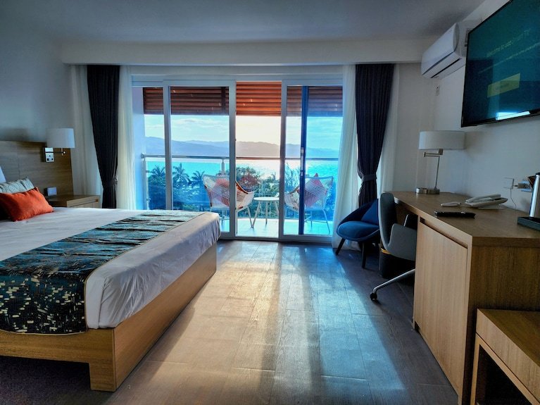 Private Airport Transfer: MBJ ↔ Hotel 39 - Image 4